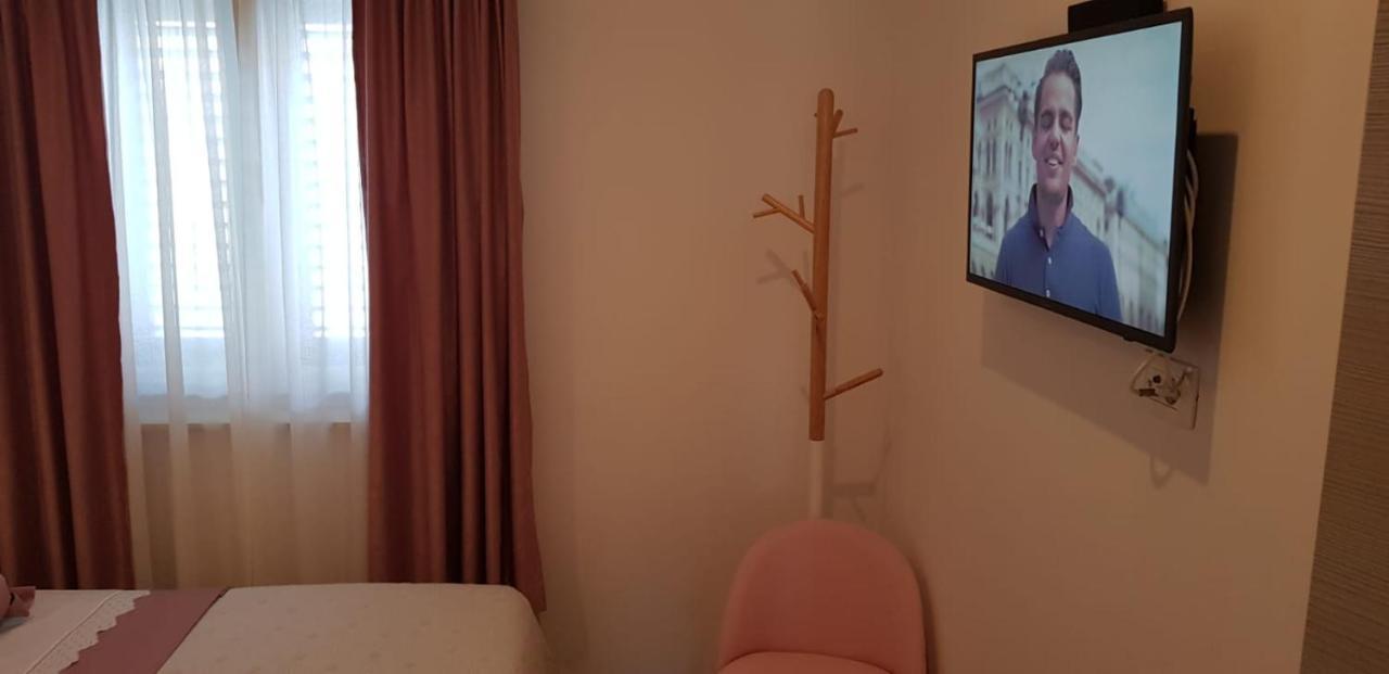 Salsa Daire Supetar Dış mekan fotoğraf